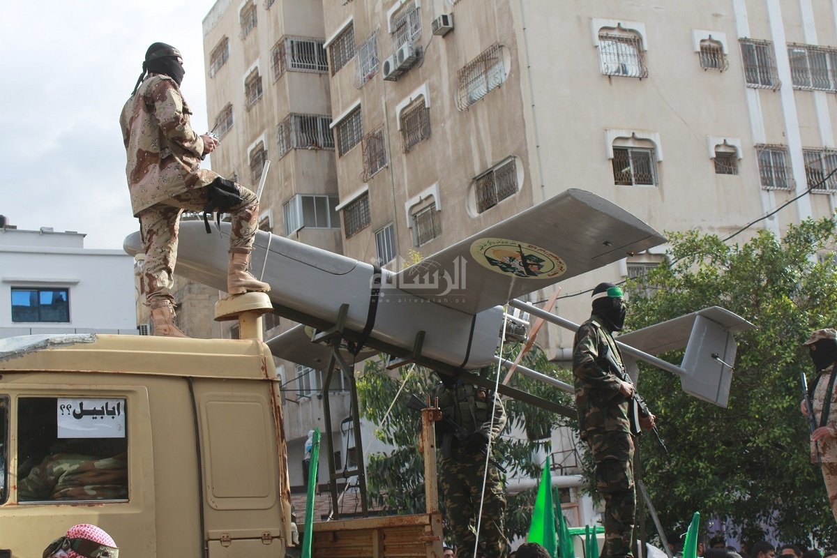 طائرة أبابيل في استعراض القسام بغزة