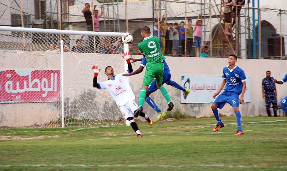 جانب من مباراة خدمات رفح والهلال