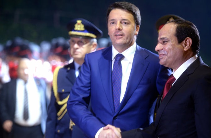 رينزي يسارا يصافح السيسي