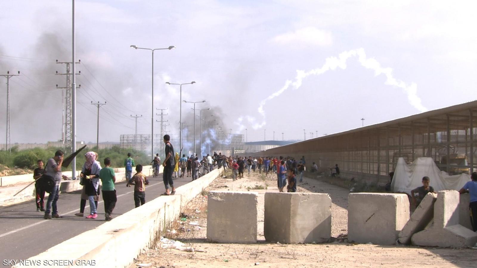 خلال المواجهات 