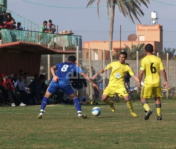 جانب من مباراة شباب رفح وخدمات النصيرات