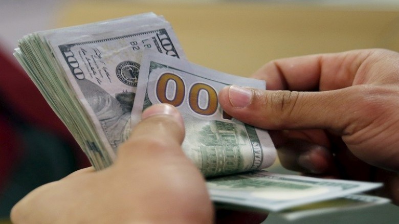 العملات: الدولار يستقر على الارتفاع مقابل الشيقل