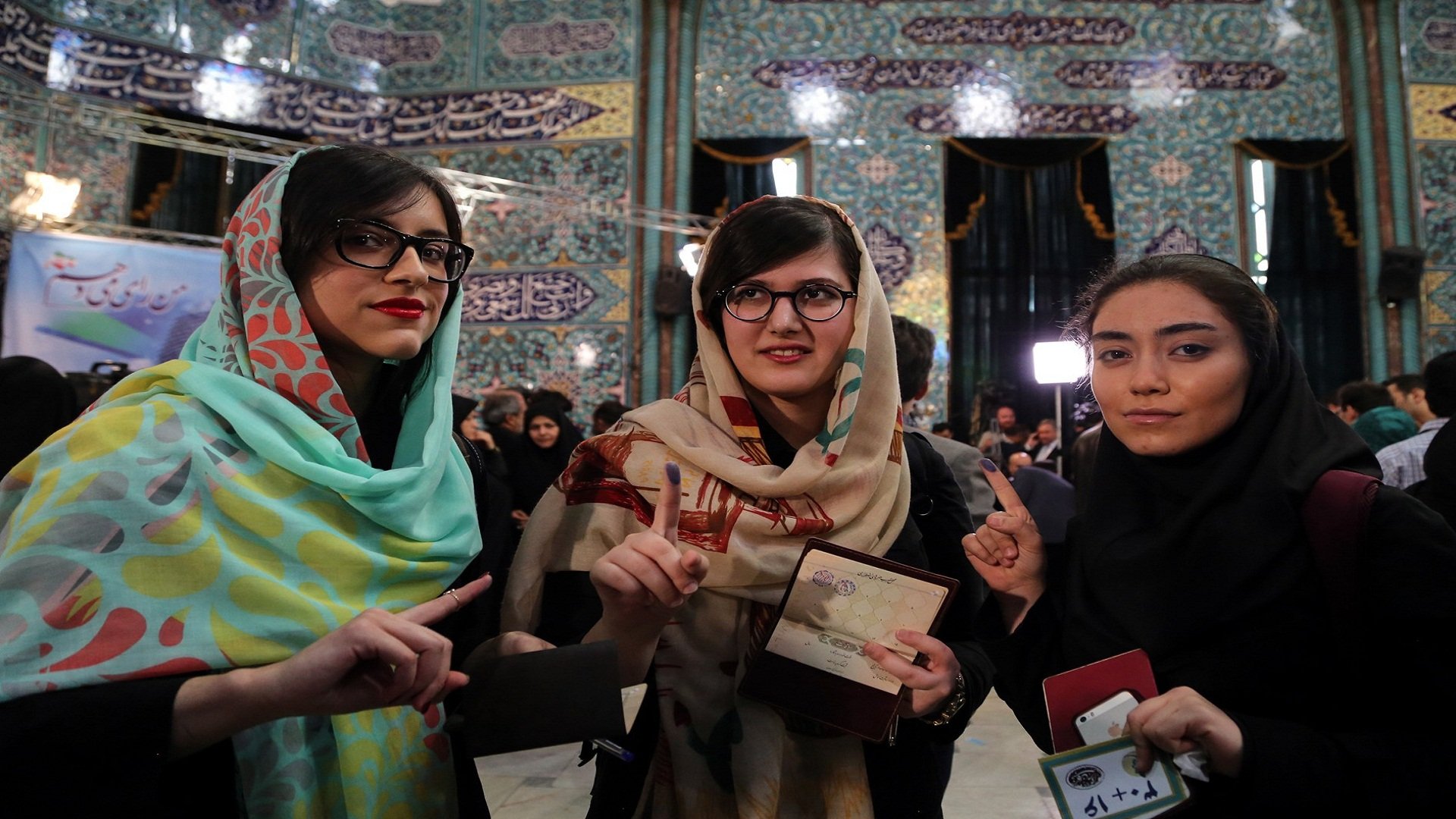 لائحة الإصلاحيين تفوز في طهران (الأناضول)