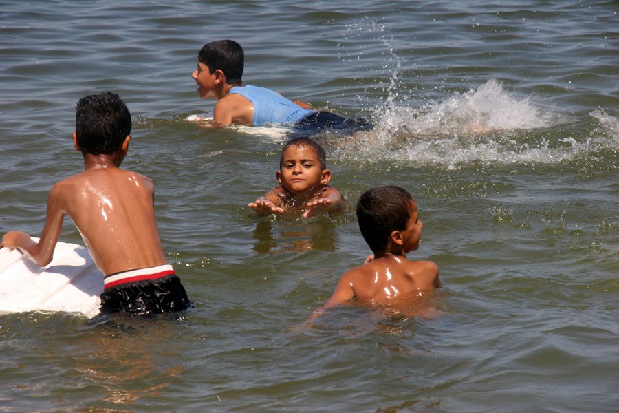 إنقاذ 278 غريقاً في بحر غزة خلال أسبوع