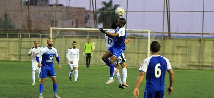 جانب من أحد مباريات هلال القدس في دوري المحترفين