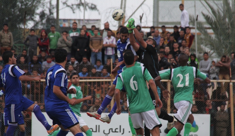جانب من أحد مباريات الدوري الموسم الماضي