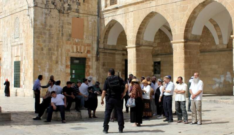 حراسات مشددة من عناصر الوحدات الخاصة كانت بحماية الحاخامات