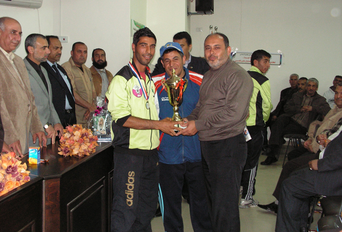 المجمع يكرم الفائزين ببطولات الياسين