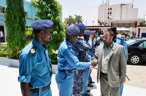 زيارة وزير الداخلية فتحي حماد للسودان