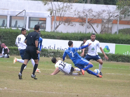 جانب من مباراة الهلال وخدمات الشاطئ