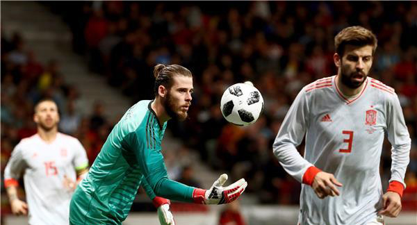 بيكيه يمينا