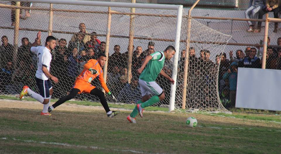 جانب من مباراة خدمات رفح والهلال