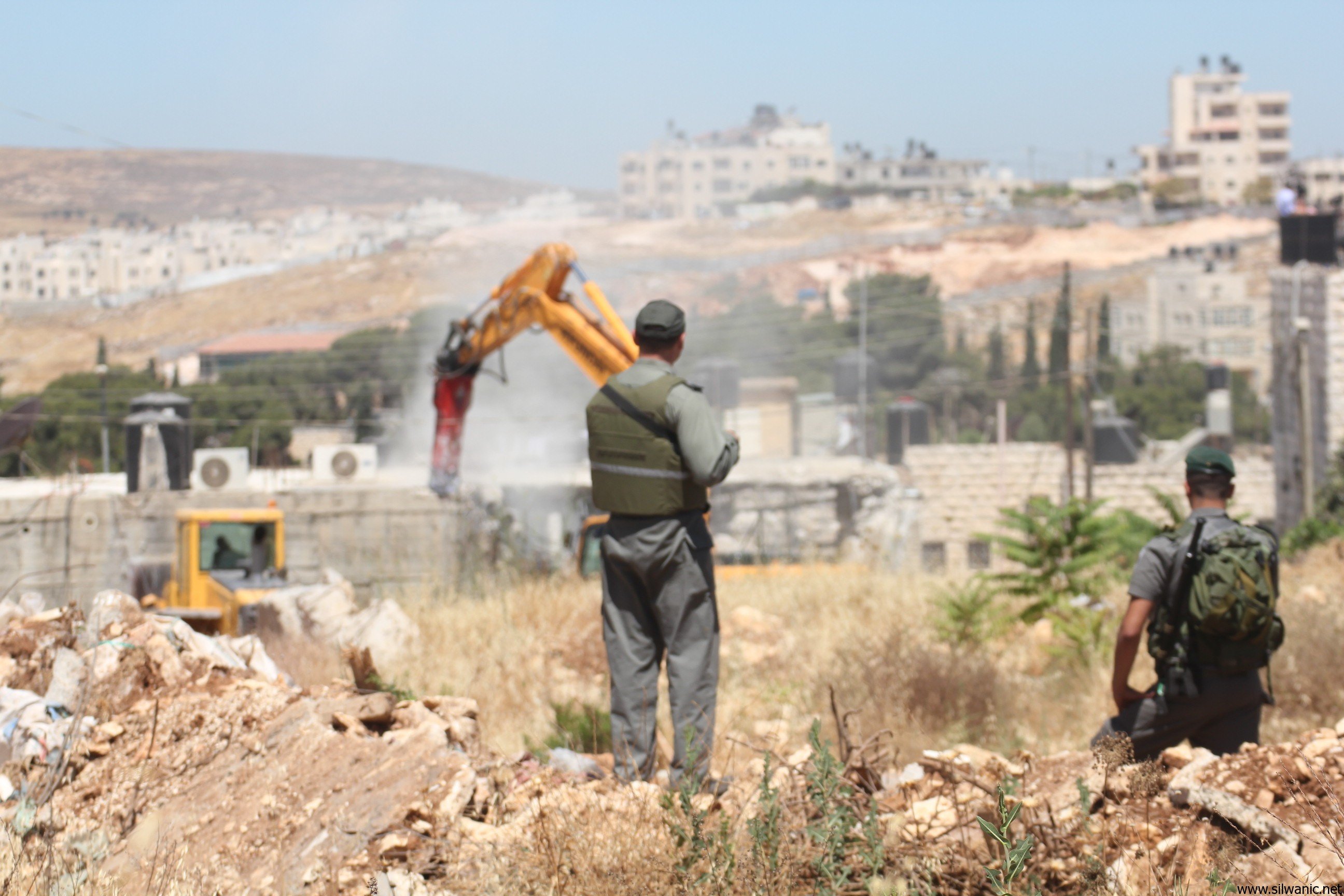 الاحتلال يهدم منزلا فلسطينيا جنوب بيت لحم