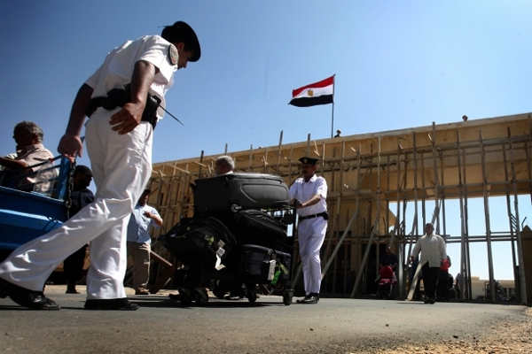 معبر رفح البري (الأرشيف)