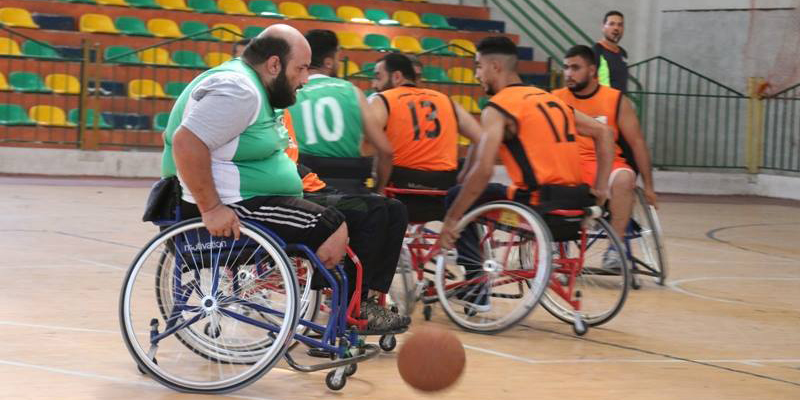 الجماصي في إحدى لقاءات السلة للكراسي المتحركة