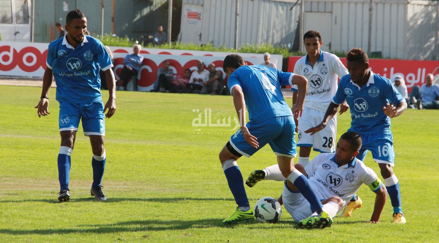 جانب من مباراة سابقة بين الطرفين